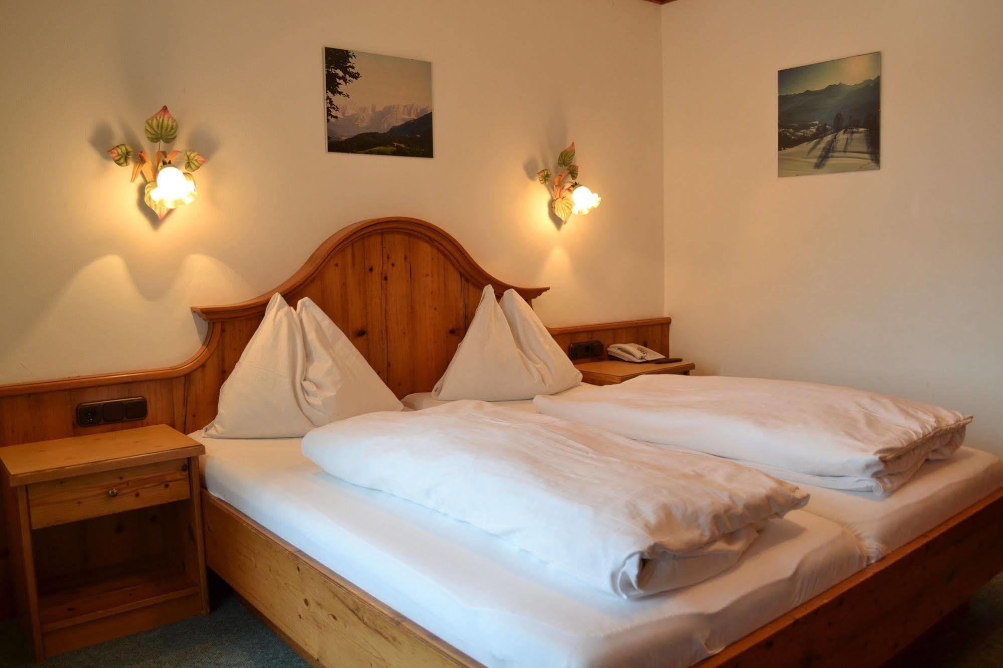 Aurach Hotel 3*